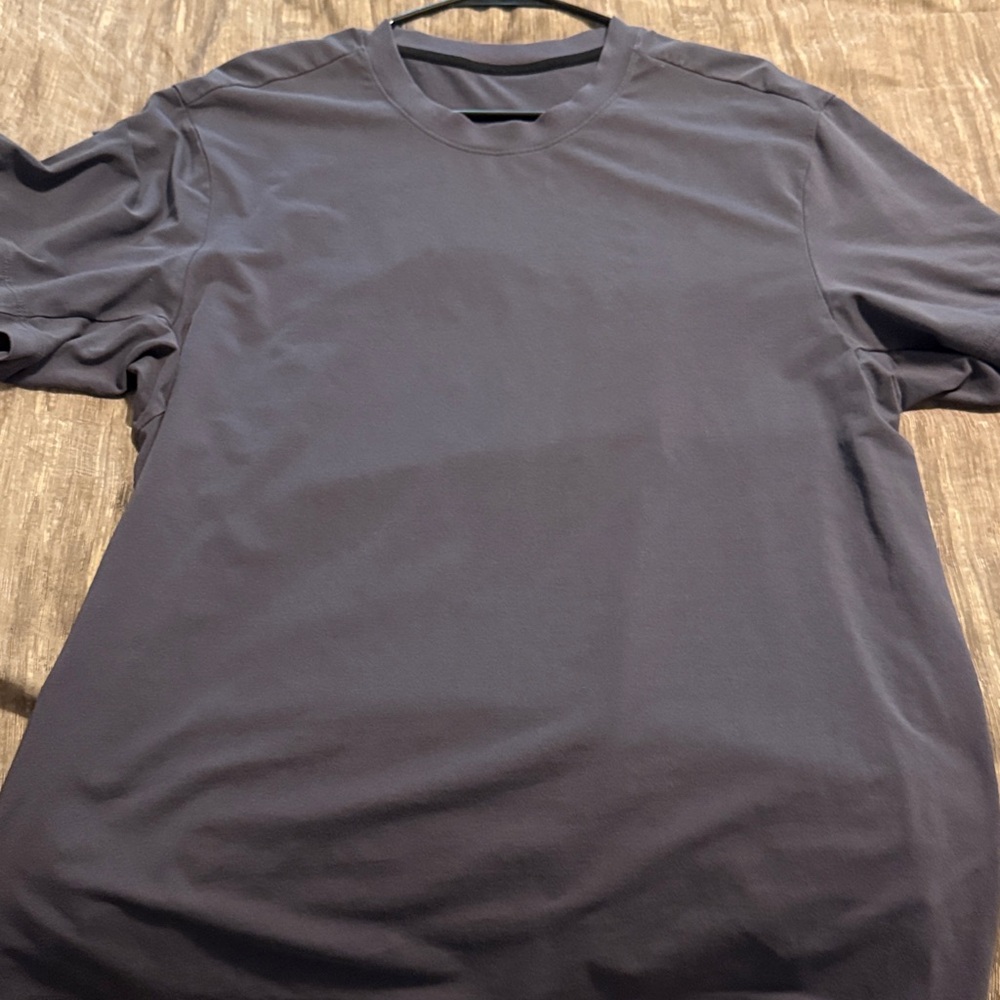 Lululemon Men’s Zeroed In Purple Shirt XL